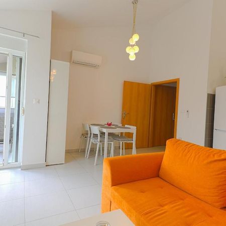 Appartamento Apartman M&A Pola Esterno foto