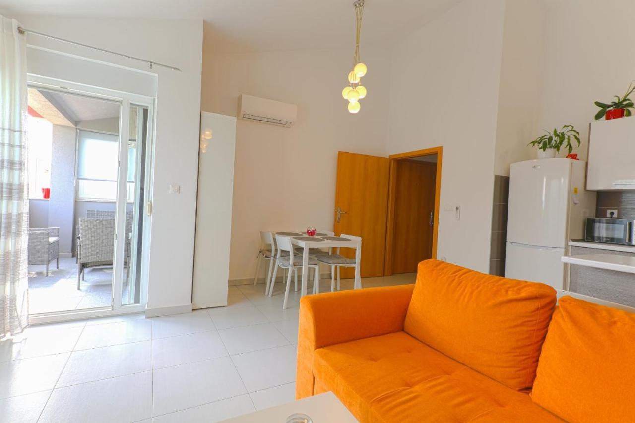 Appartamento Apartman M&A Pola Esterno foto